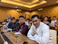 Sultan Kepaksian Pernong Anjau Silau Bersama Keluarga Besarnya Puakhi Pungsu PSMTI Kota Metro