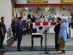 Pj. Sekdaprov Firsada Hadiri Pelantikan Pengganti Antar Waktu Anggota DPRD Provinsi Lampung Abdul Aziz dan Imelda Sisa Masa Jabatan 2024-2029