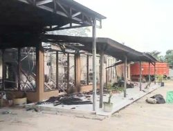 Ini Kronologis Lengkap Rumah Kepala Kampung Gunung Agung Dibakar Massa