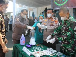 Kejari Lampung Utara Musnahkan Barang Bukti Hasil Tindak Pidana Umum