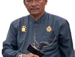 Khadin Demang Penujuk Khalis angkat Bicara, “Adat Jangan Dipermainkan, Ada Batas antara Simbol dan Kepantasan