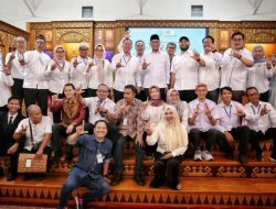 Terpilih Aklamasi, Gubernur Mirza Ingin SMAN 2 Jadi Lumbung SDM Nasional