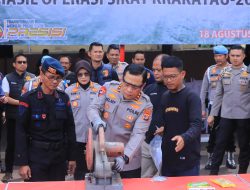 Polda Lampung Musnahkan 50 Senpi Rakitan Hasil Operasi Sikat Krakatau 2025