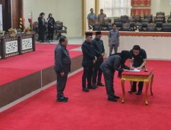 DPRD dan Pemkot Bandar Lampung Sahkan Perubahan APBD 2025