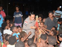 Satgas Ops Damai Cartenz Perkuat Ikatan Kebersamaan dengan Masyarakat Mimika