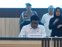 Polda Lampung Tetapkan FJ Tersangka Kasus Bom Molotov Saat Demo. Kapolda Lampung : Tempat Terbaik bagi Seorang Anak adalah Bersama Ayah dan Ibunya