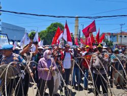 Ratusan Petani Lampung Geruduk Kantor DPRD dan Gubernur, Desak Reforma Agraria