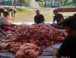 Demokrat Lampung Berkurban, Bagikan 500 Paket Daging untuk Warga dan Pengurus