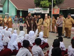 Wali Kota Eva Dwiana Dampingi Kajati Lampung Tinjau Program MBG di Dua Sekolah