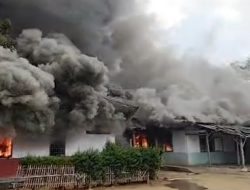 Massa Duduki Lahan Bumi Waras di Anak Tuha, 36 Bangunan Dibakar