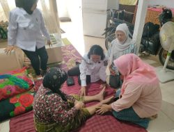 Puskesmas Kampung Sawah Jemput Bola, Kunjungi Lansia Disabilitas di Sawah Lama