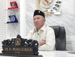 ANGGOTA DPR RI KOMISI V MUKHLIS BASRI: KOORDINASI DENGAN BMKG & BASARNAS, WARGA LAMPUNG DIMINTA TETAP SIAGA HADAPI SEBARAN ABU VULKANIK ANAK GUNUNG KRAKATAU