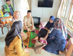 Puskesmas Rajabasa Indah Bersama Lintas Sektor Lakukan Kunjungan Lansia Risiko Tinggi Di Kelurahan Nunyai